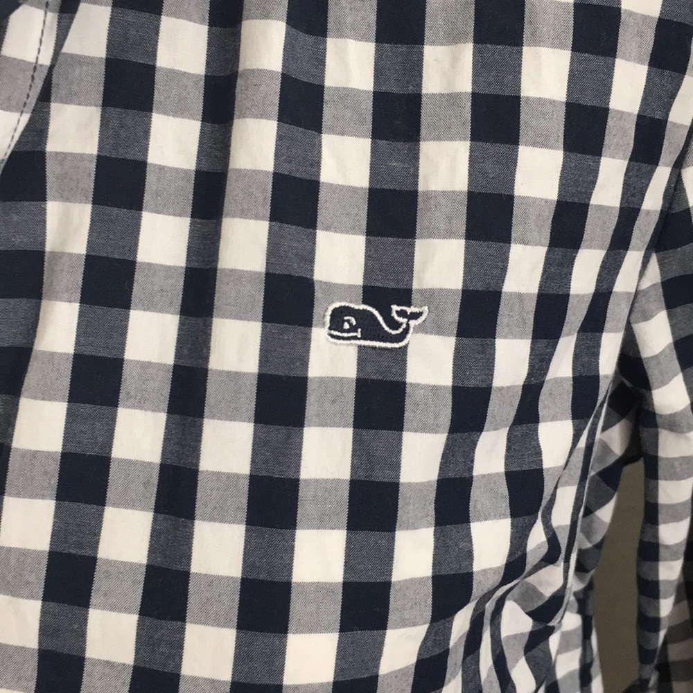 Vineyard Vines cute button down! - Picture 3 of 3